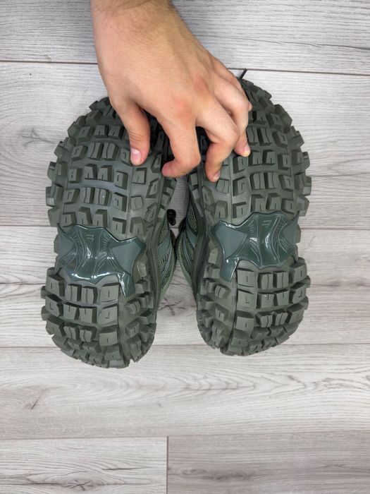Balenciaga defender army green marimea 42