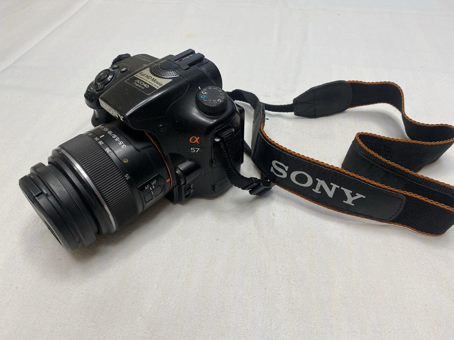Фотоапарат SONY A 57
