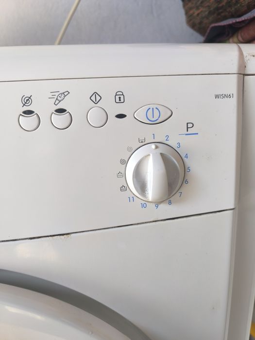 Indesit стиральная машина в идеальном состоянии