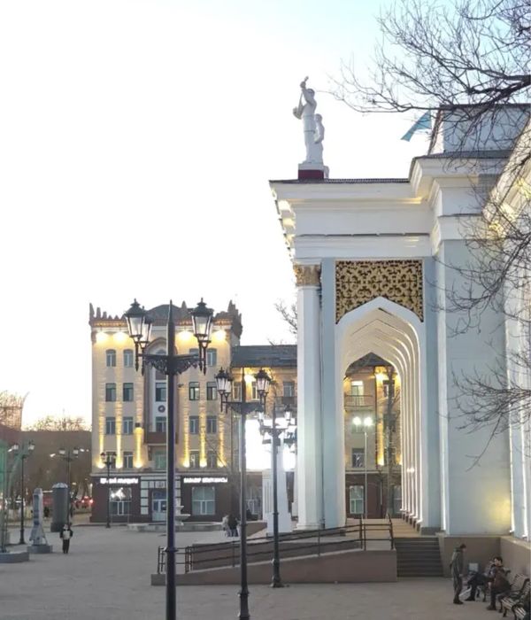3-комн., пр. Бухар Жырау, 34! Торга нет!