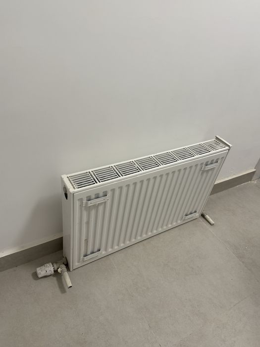 Продается радиатор 80 см, б/у