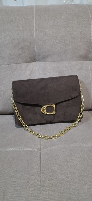 Geanta medie un accesoriu deosebit la tinuta