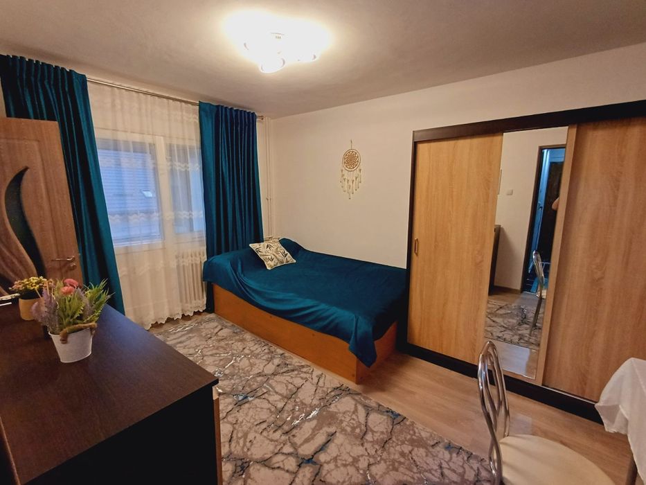 Vând garsonieră etaj 1 Obcini