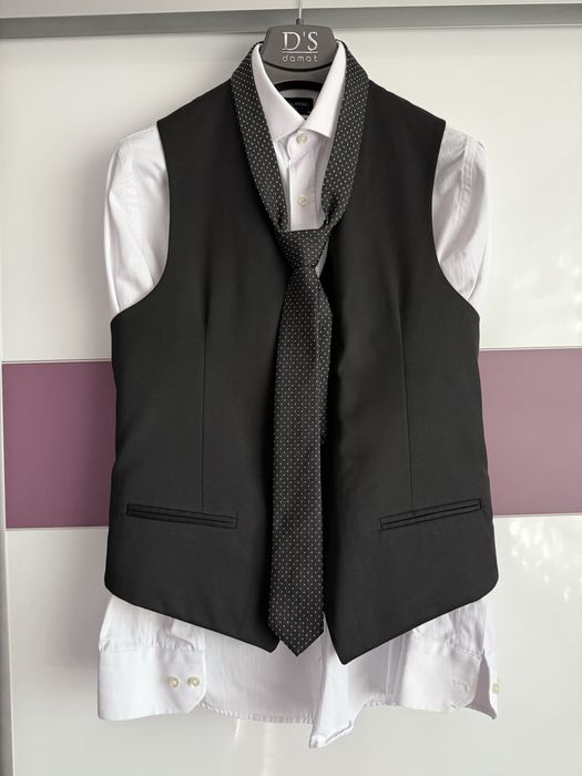 Костюм за официални събития