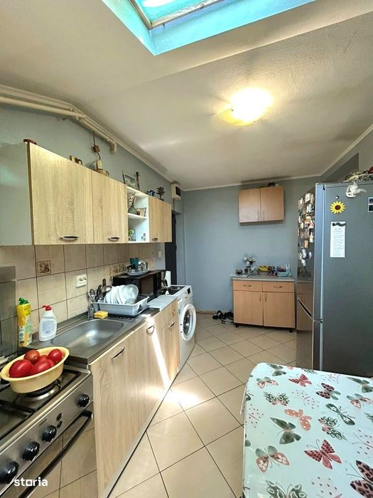 Apartament 2 camere, decomandat, zona Lipovei