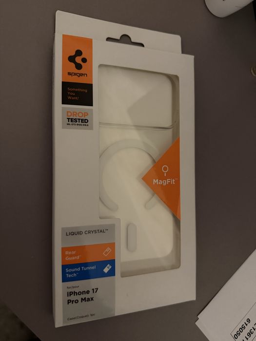 Husă Iphone 17 pro max Spigen