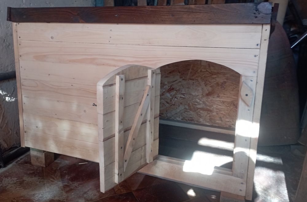 Будка утепленная для собаки