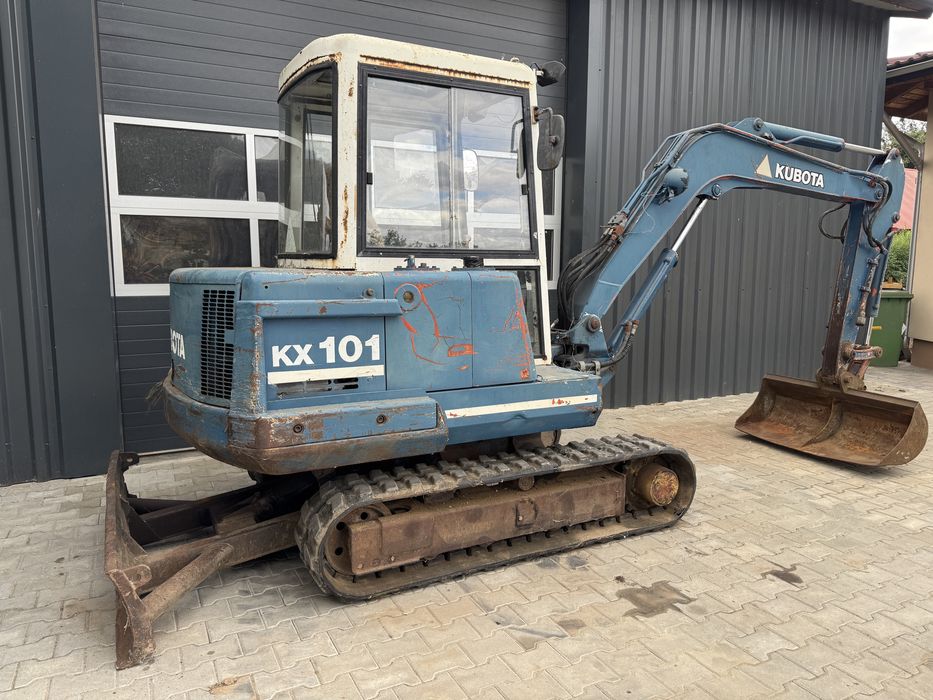 MINI EXCAVATOR kubota kx101