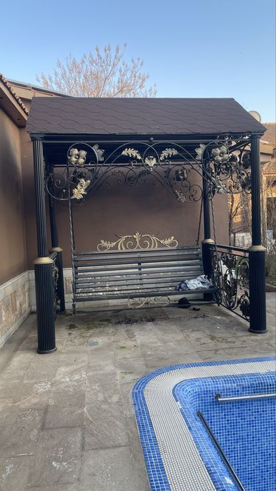 Качели кованные ручной работы