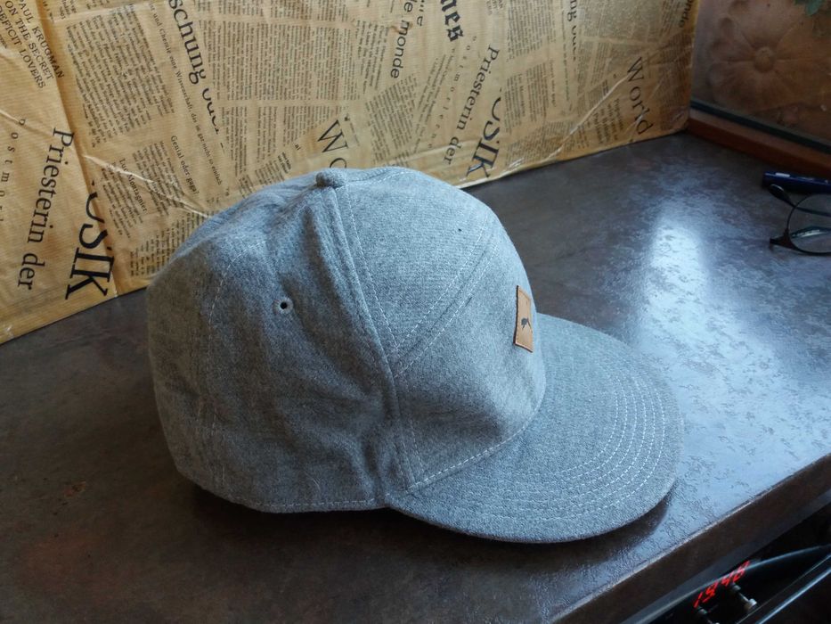 мъжка шапка с козирка Puma зимна жокейка пума,Нова!