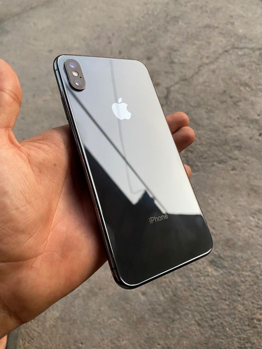 Продам айфон Xs maks в хорошем состояние