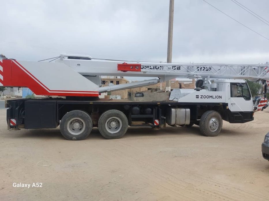 Автокран Китай Zoomlion 2008г . 16тонн вилеть стрела  32m+8m