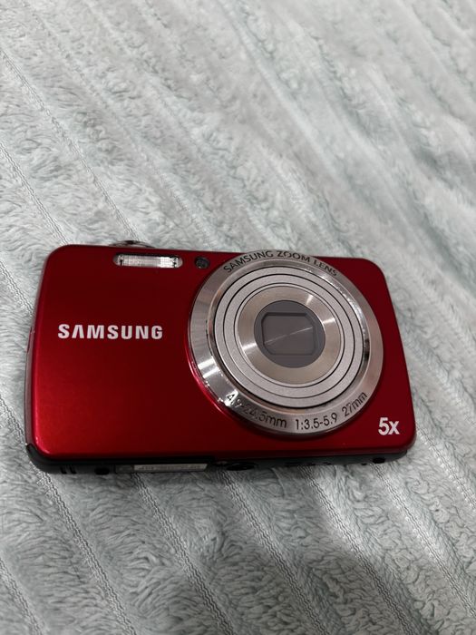 Цифровой фотоаппарат Samsung