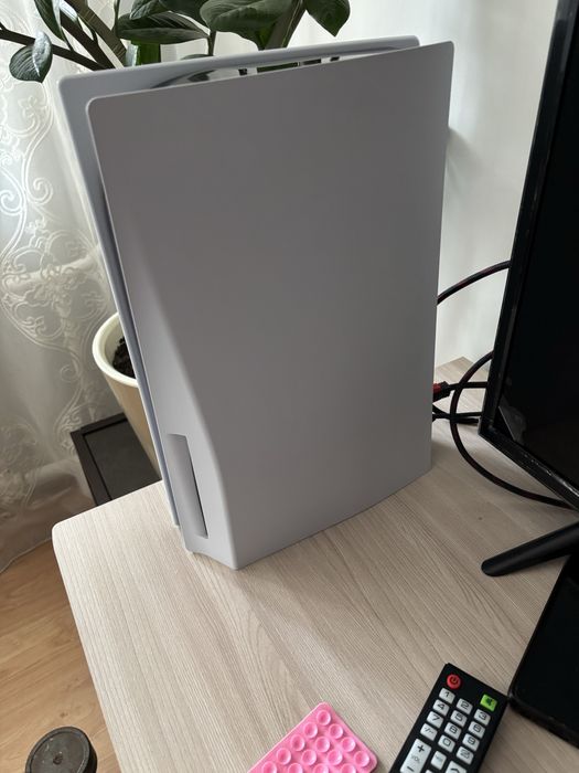 Продам пс5 фат в отличном состояние