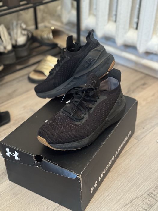 Кроссовки under armour