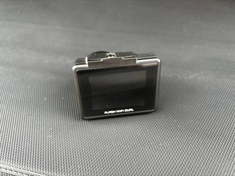 Видеорегистратор ibox flash wifi