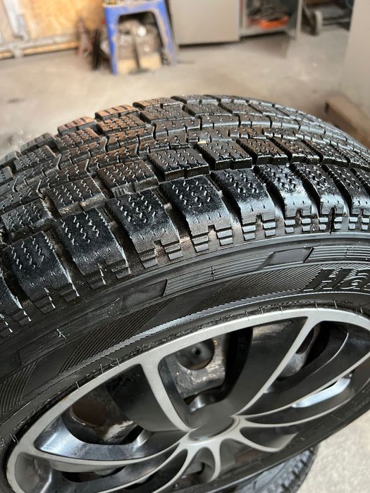 4 anvelope de iarna-  jante Mercedes Vito, Viano