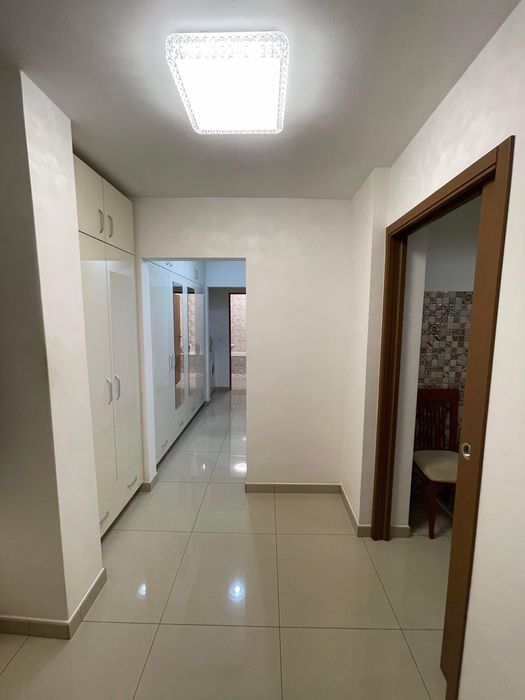 Direct Proprietar: Apartament 3 camere, complet decomandat și renovat – Zona Lipovei