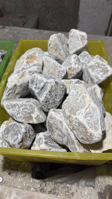 Мраморная галька.