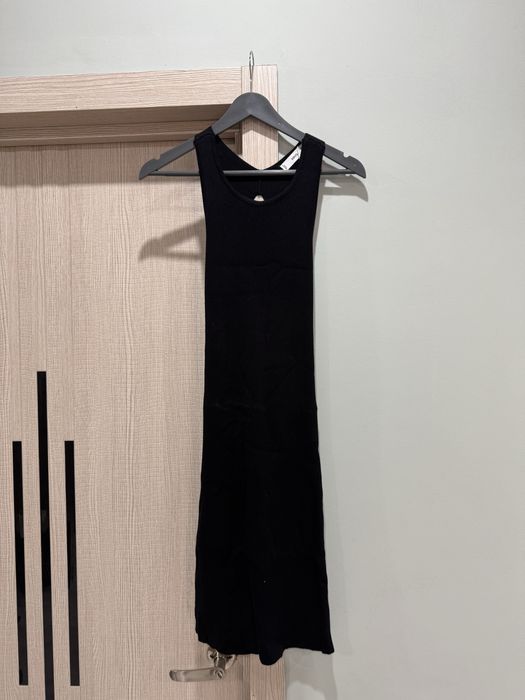 Продам платья Zara Mango