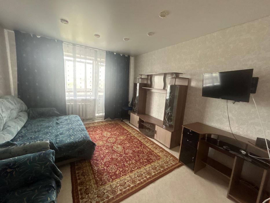 2-комнатная Царева 13