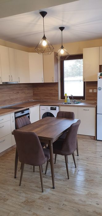 Дава се под наем Тристаен апартамент в Плевен, Дружба 1 - 110 кв.м за 612 € - Снимка #10