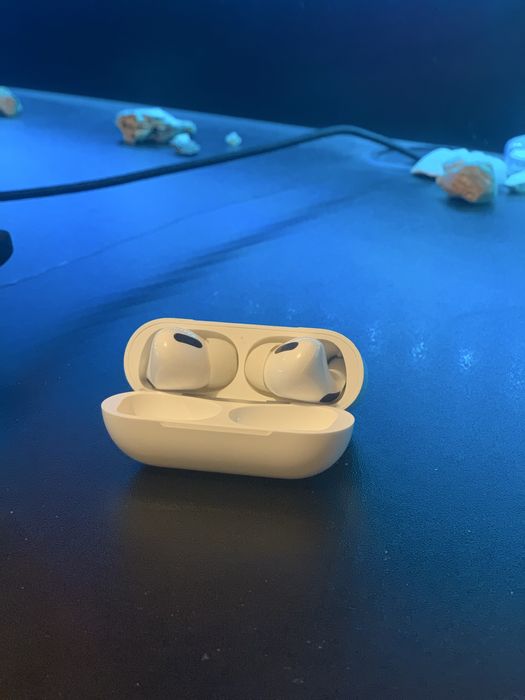 Airpods pro Apple