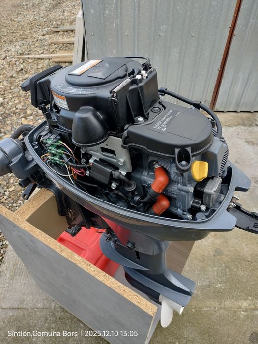 Vând motor barca Yamaha 8cp