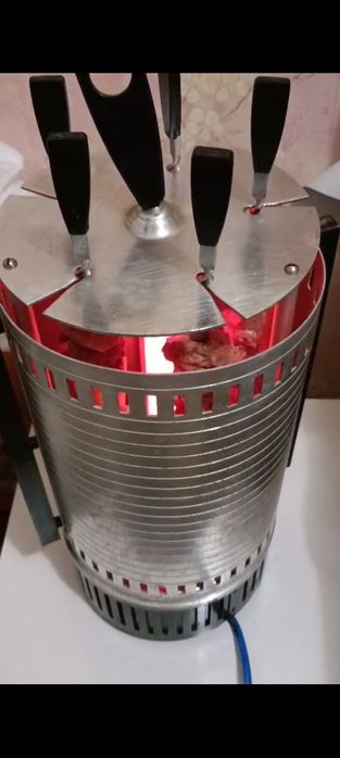 Продам электрошашлычницу
