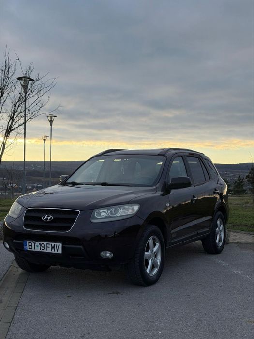 Hyundai Santa Fe 2006 – 2.2  Automat Diesel, 4x4, 5 locuri, Bluetooth
