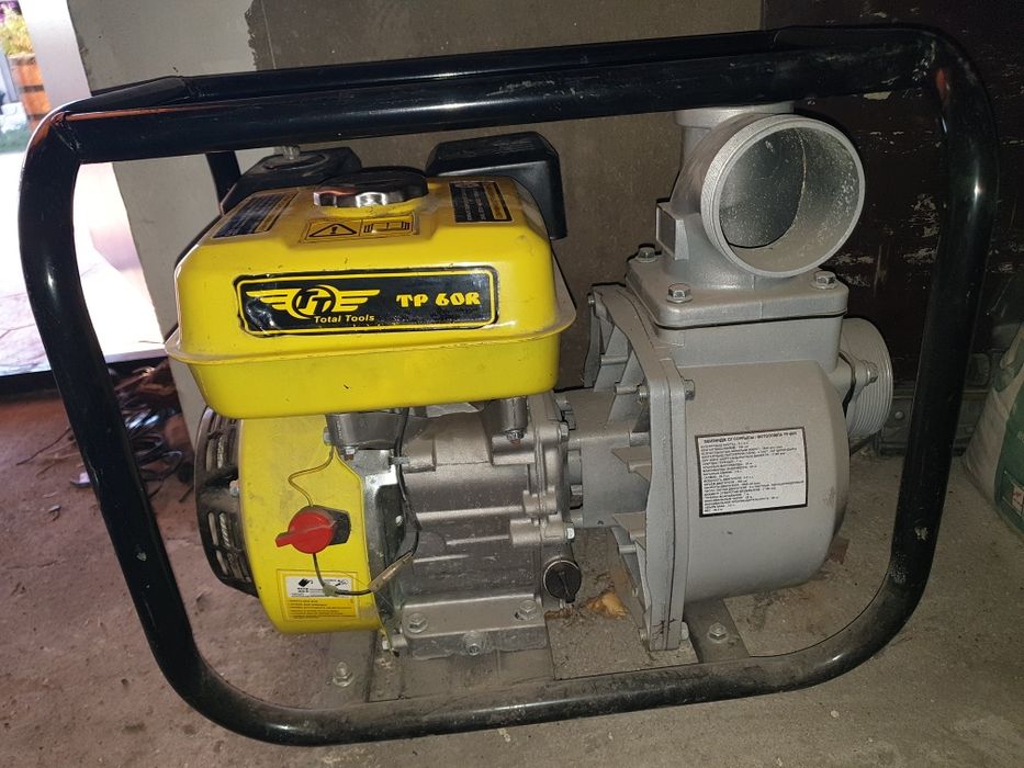 Продам бензопомпу