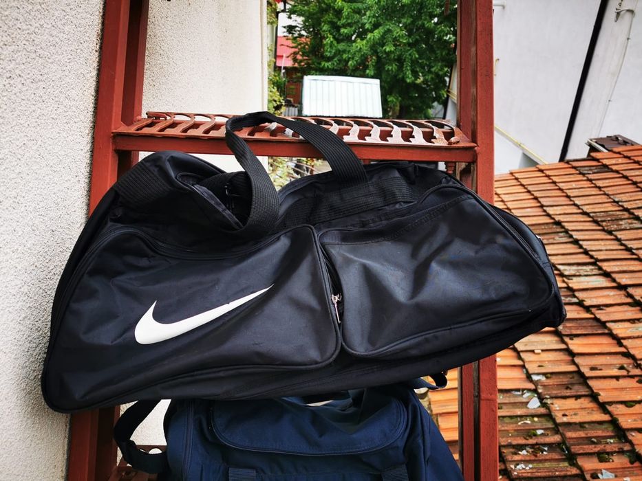 Vând geanta voiaj rucsac  in stare buna