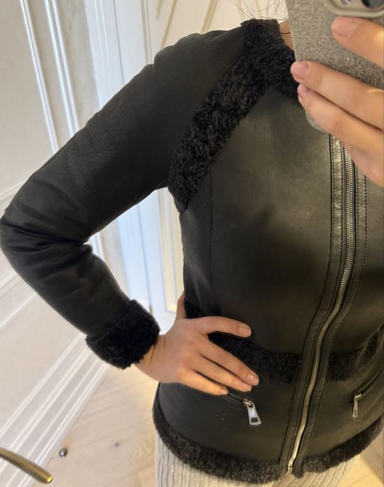 Продам короткую дубленку