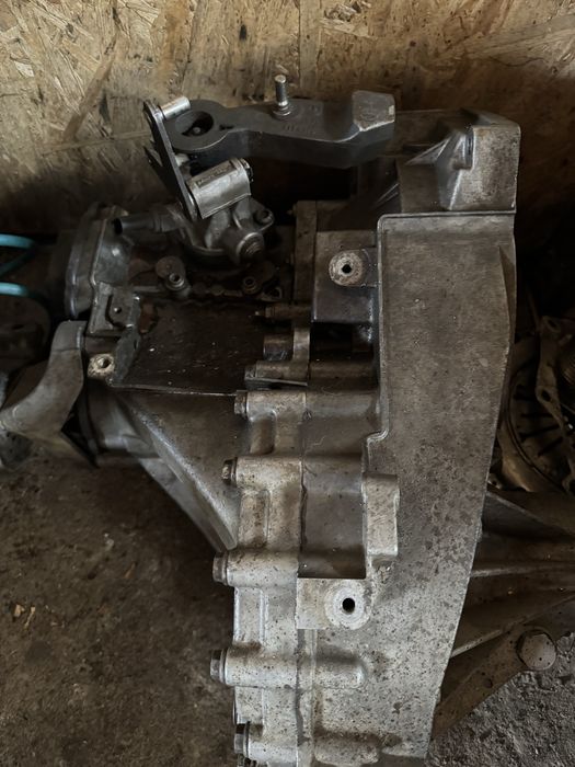 Vand cutie viteze vw transporter t5 1.9 tdi