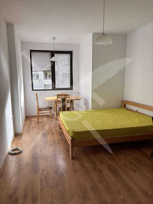 Дава се под наем Многостаен апартамент в София, Стрелбище - 143 кв.м за 997.05 € - Снимка #2