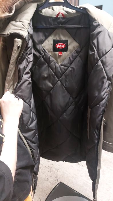 Отдам пуховик бесплатно