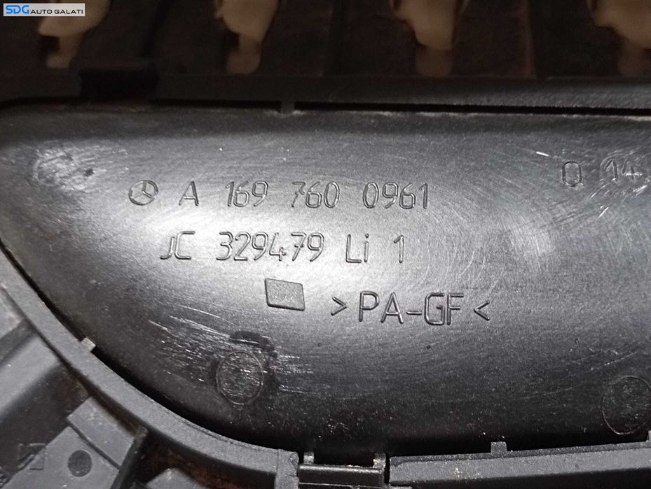 Panou Tapiterie Fata Interioara de la Usa Portiera Stanga Spate Mercedes Clasa B Class W245 2005 - 2012 Cod T245335008 A1697300340 [M5916]
