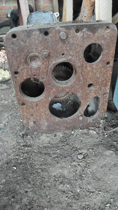 Продам корпус коробки на МТЗ-80