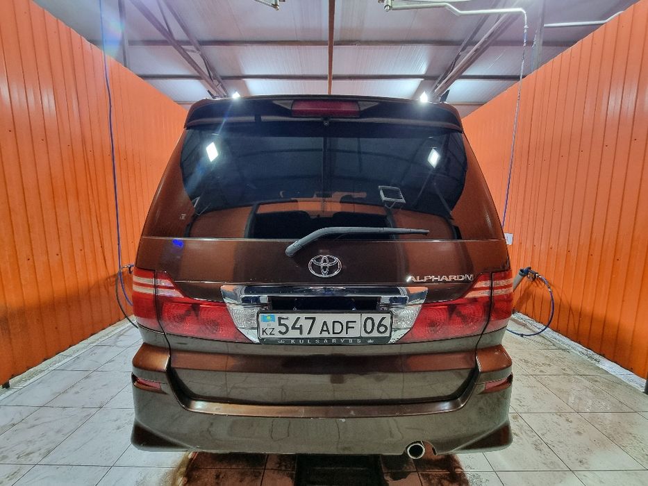 Тайота Альфард сатылады.