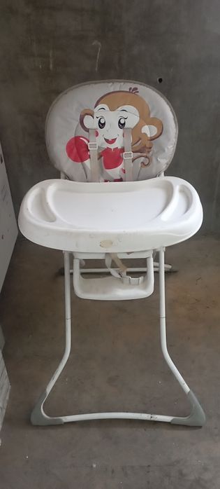 Стульчик для кормления малыша