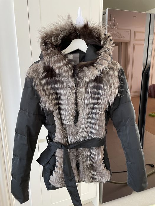 Пуховик зимний с чернобуркой