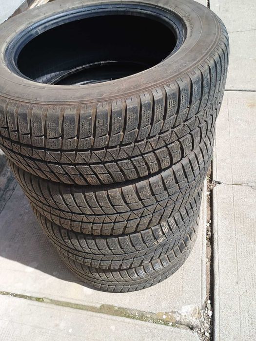 Vând anvelope iarnă 225/55/16