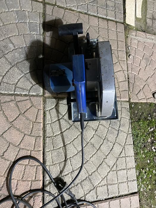 Circular de mana AEG  1200w