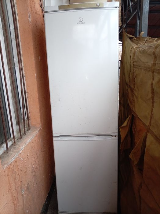 Холодильник продам