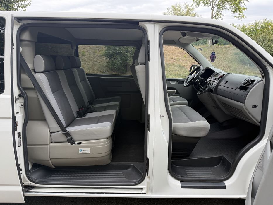 VW Transporter T5 Modelul Lung 2.0 Tdi Euro 5 cu 6 Locuri si Marfa