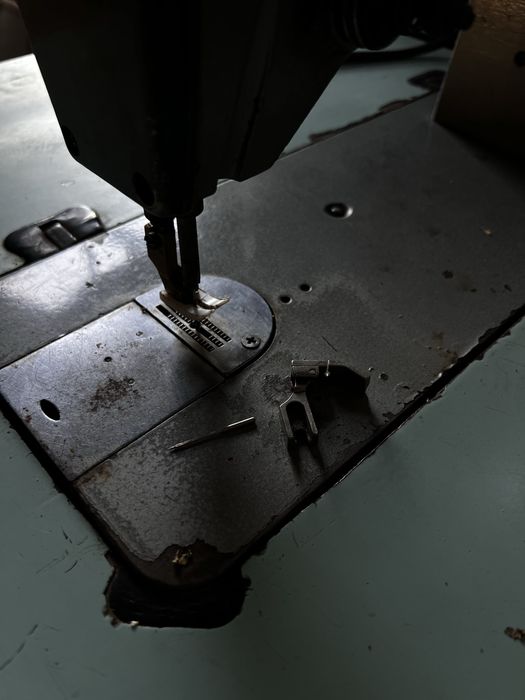 Швейная машина универсальная