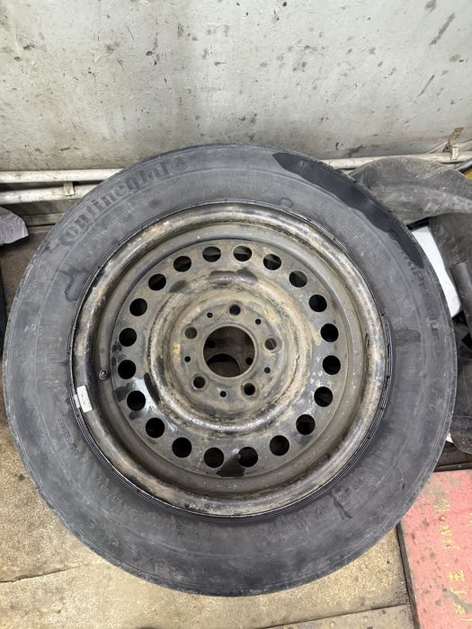 Продам запаску  BMW