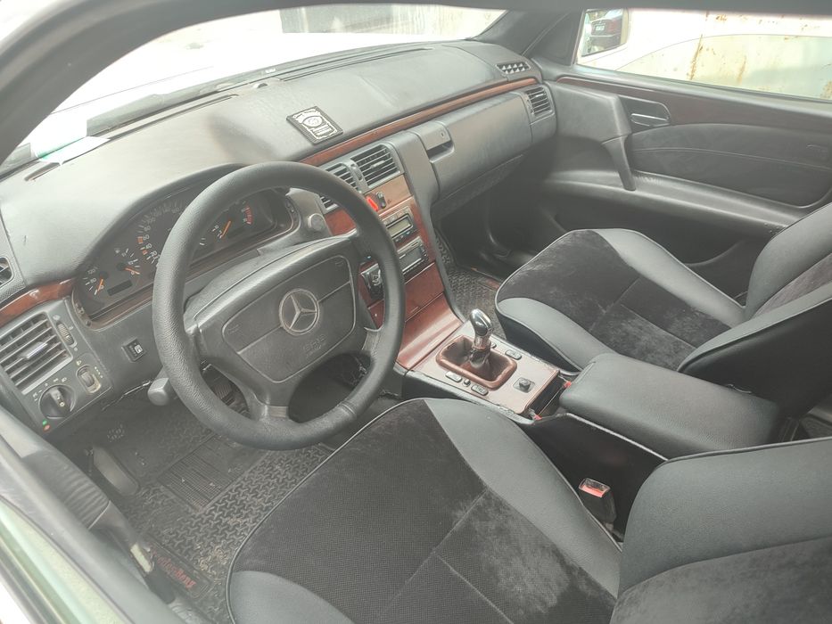 W210 111 Metan документалний