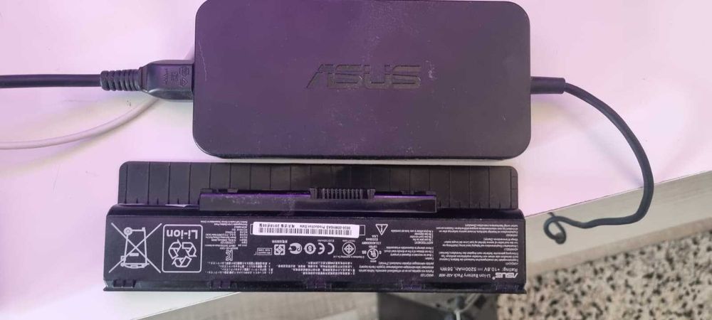 Laptop i7 / ASUS N76, 8GB DDR3,SSD 500GB, GT650M 2GB, baterie moarta