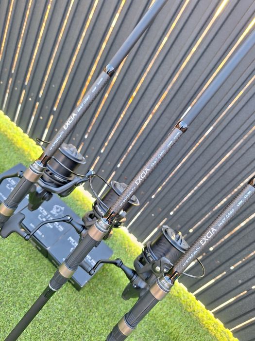 Set 4 Lansete FL EXCIA 3.90m 3.5lbs 2seg + 2 mulinete MT 14000 8+1 rul